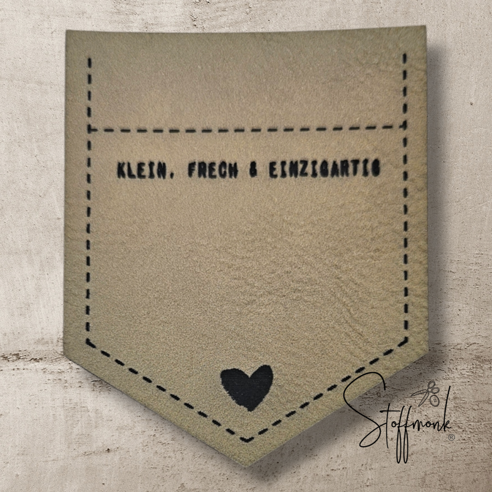 BIG Taschen-Label - "Klein, Frech & Einzigartig" HERZ -  Höhe ca. 8 cm - Kunstleder ++ Farbauswahl ++